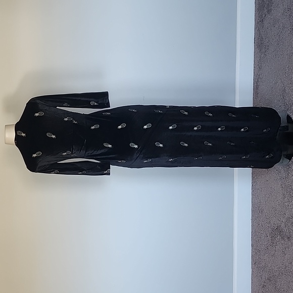 Peach Love black velvet long dress gold embroidered pineapples-S - Picture 5 of 8